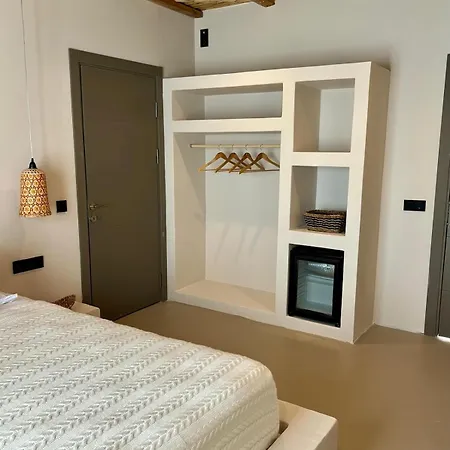 La Local Beach House Yalikavak *