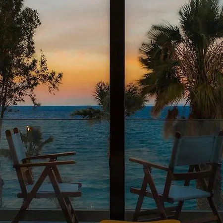 فندق La Local Beach&hotel