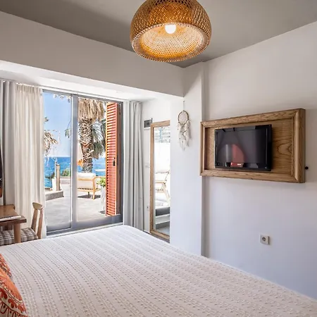 La Local Beach&hotel 호텔