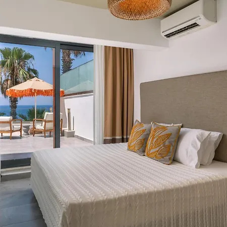 La Local Beach House Yalikavak *