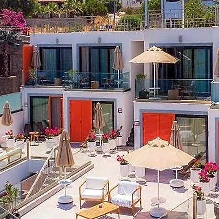 La Local Beach&hotel 3*