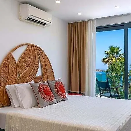 La Local Beach&hotel 酒店 3*