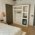 La Local Beach&hotel 3*