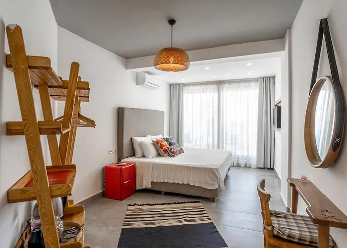 La Local Beach&hotel מלון *